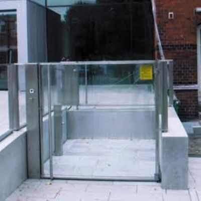 Scissors lift for bed transport